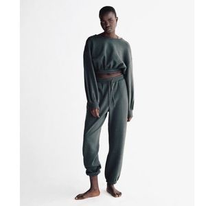 ZARA SWEATSHIRT TOP & JOGGER SET